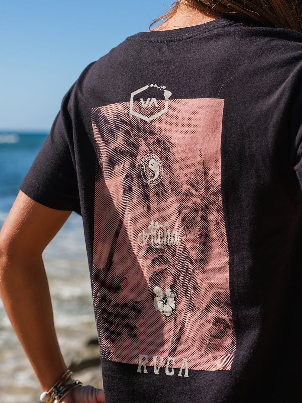 T&C Surf x RVCA Photo Stacked HI Tee - T&C Surf Designs
