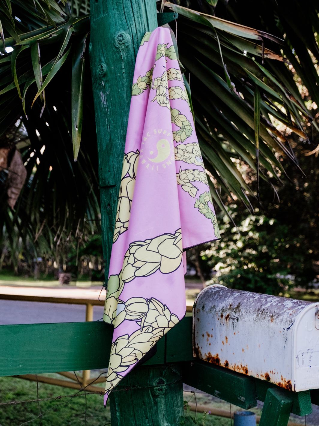 T&C Surf Designs T&C Surf Pikake Pakalana Microfiber Towel, 