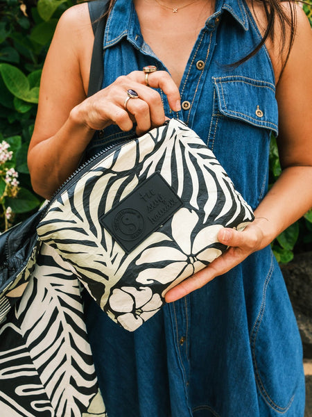 Aloha collection Highlighterスモールポーチ Retro ALOHA Mini Pouch in Highlighter on Sandstone | ALOHA