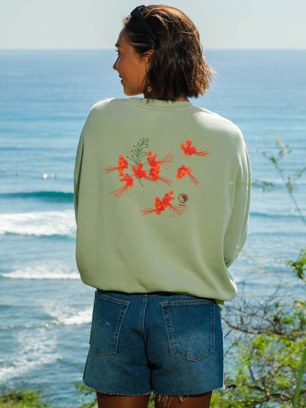 T&C Surf Designs Ohai Ali'i Sunday Sweatshirt, Bay Leaf / XS