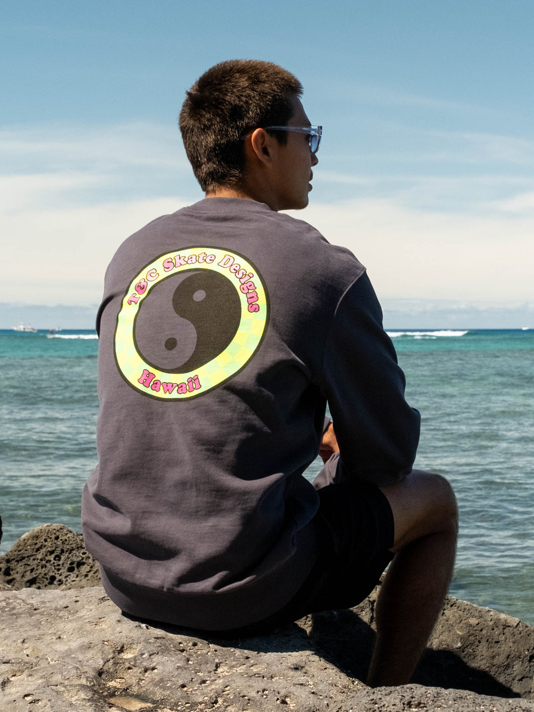 T&C Surf Designs T&C Surf Europe Yin Yang Skate Crew Fleece, 