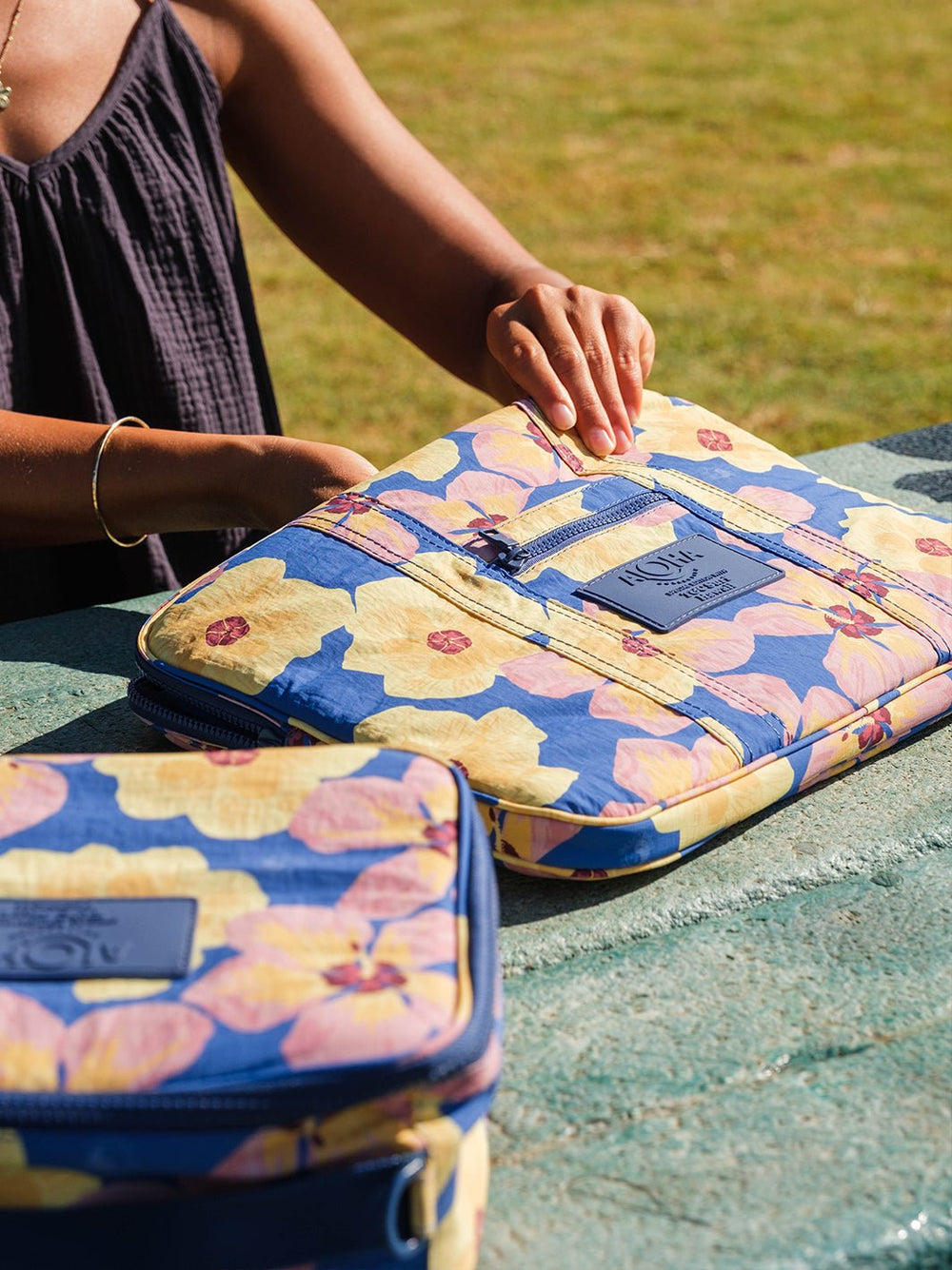 T&C Surf Designs Aloha Collection Watercolor Hau Laptop Case,
