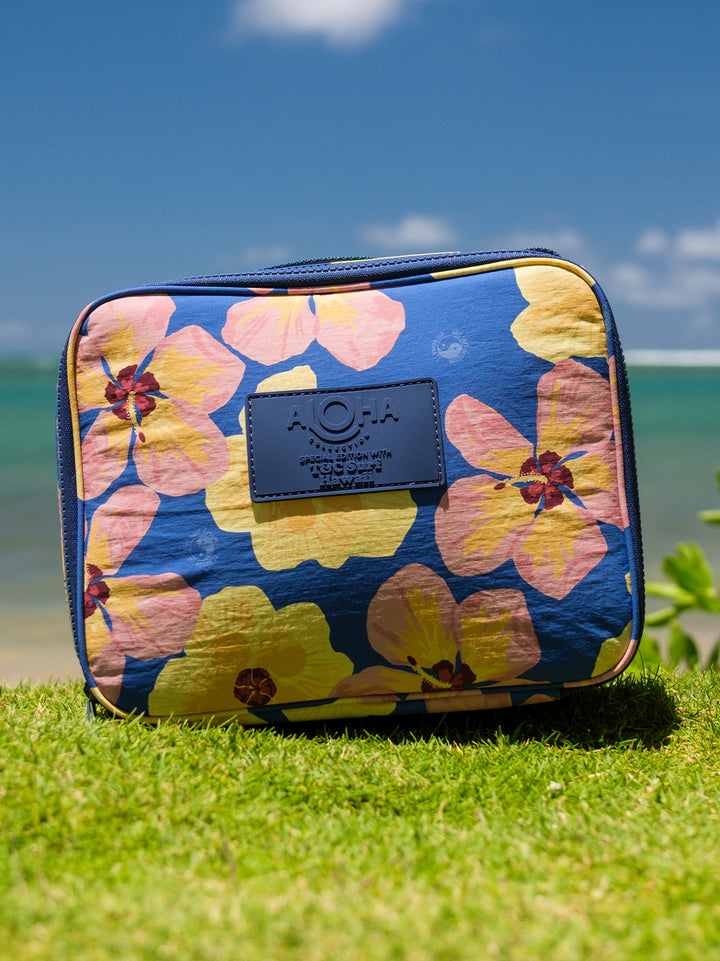 Aloha Collection Watercolor Hau Lunch Tote