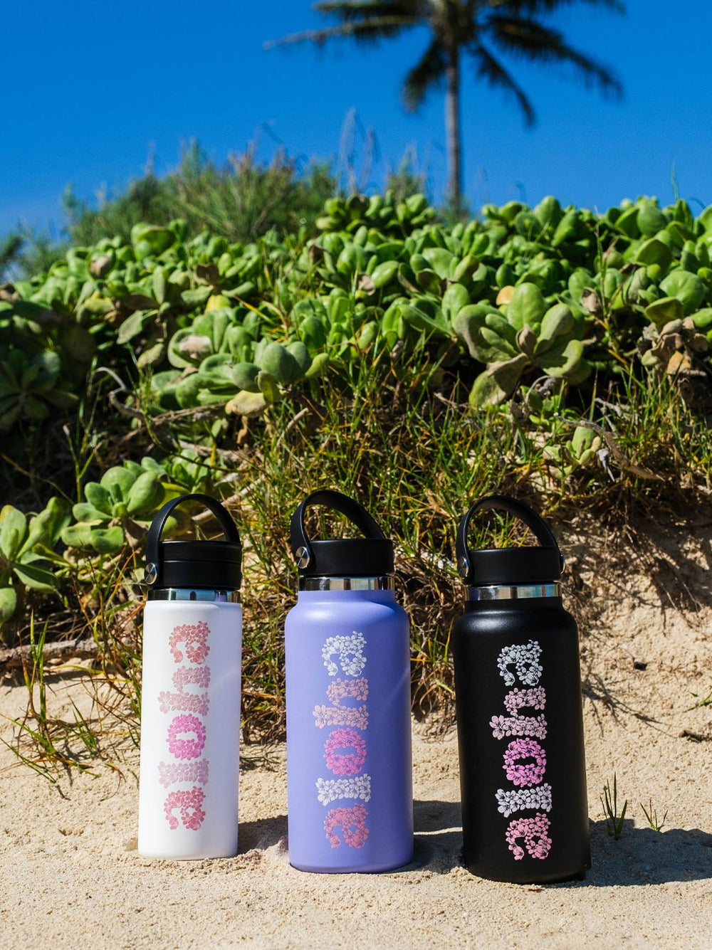 T&C Surf Designs T&C Surf 20 oz Sakura Cluster Hydro Flask, 