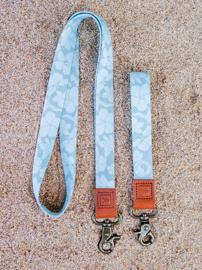 T&C Surf Designs T&C Surf x Thread Wallet Aloha Print Wrist Lanyard, 